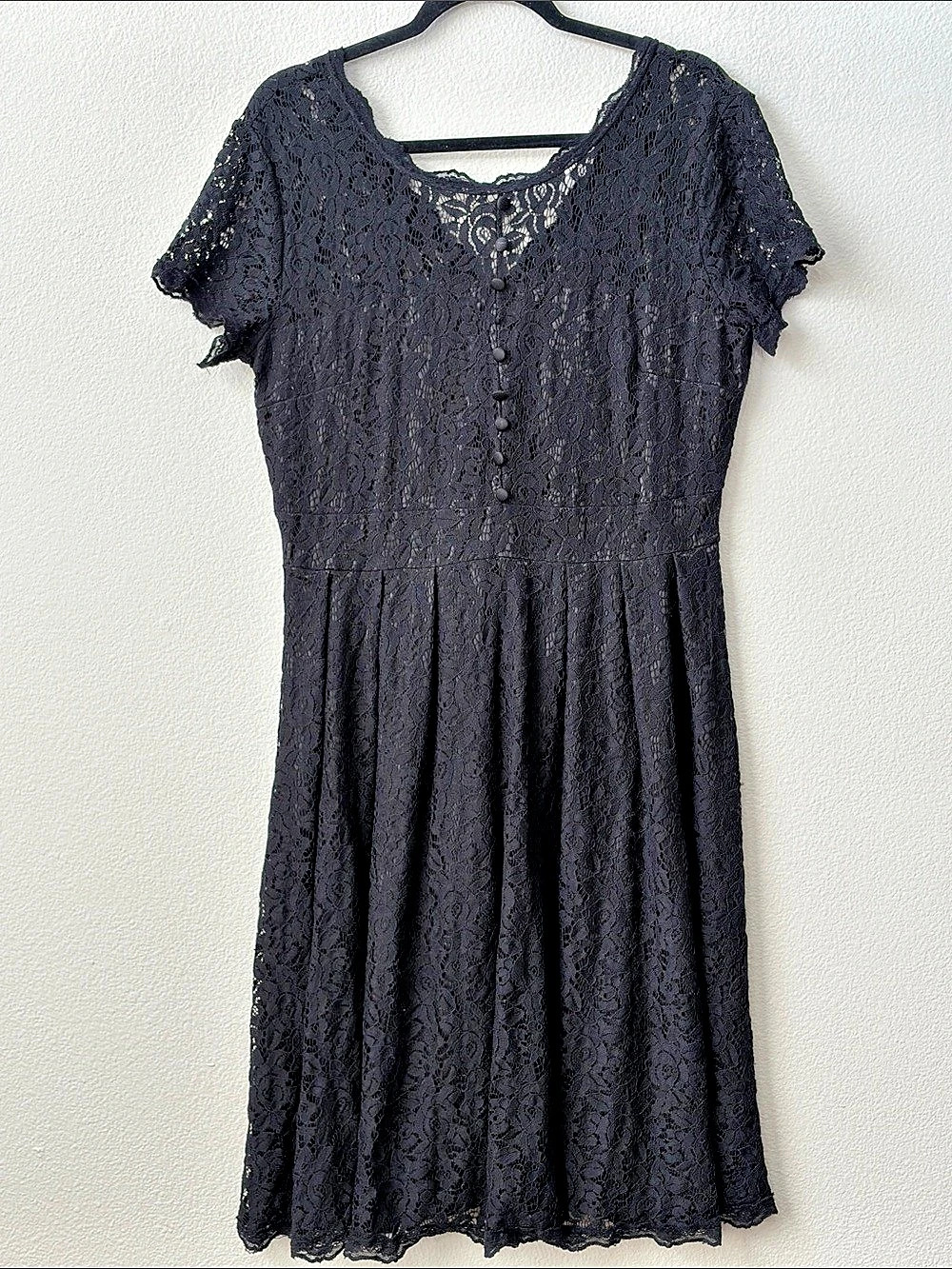 Floral Lace Midi Dress Size.